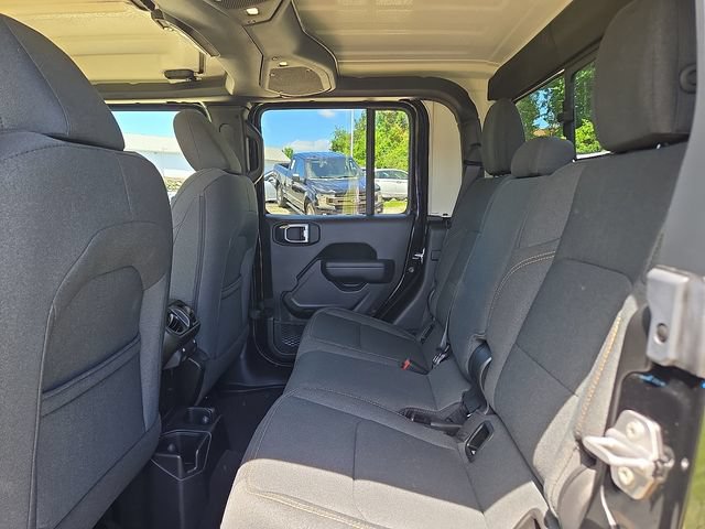 Used 2025 Jeep Gladiator Sport AWD/4WD image 19