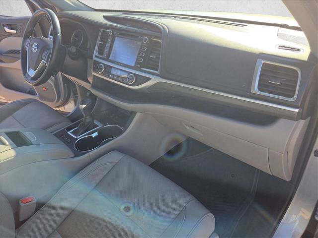 Used 2019 Toyota Highlander Limited FWD image 23