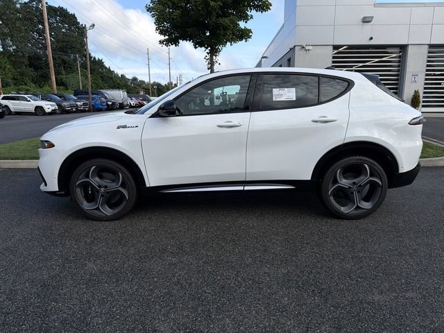 New 2026 Alfa Romeo Tonale w/ Active Assist Package AWD/4WD image 5