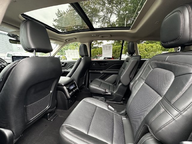 Certified 2023 Lincoln Aviator Reserve w/ Elements Package Plus AWD/4WD image 18