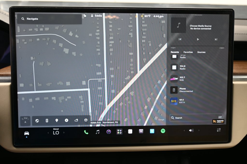 Used 2023 Tesla Model X AWD/4WD image 24