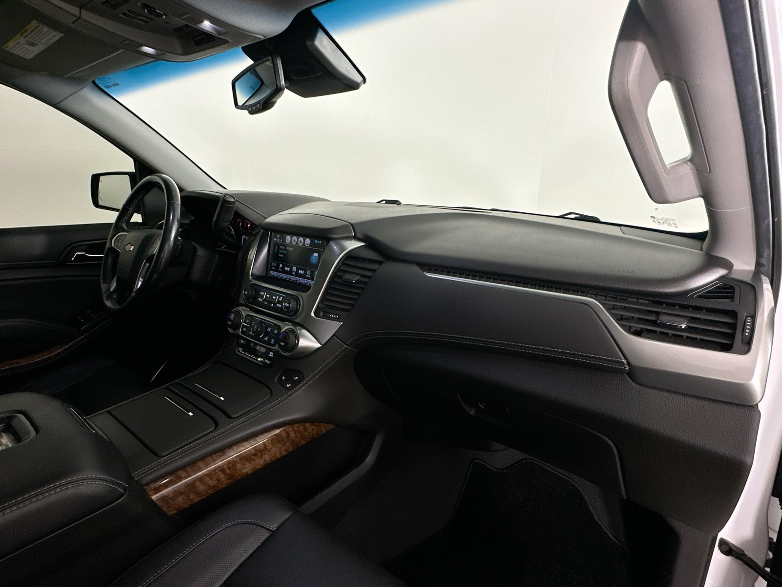 Used 2019 Chevrolet Tahoe Premier w/ RST 6.2L Performance Edition AWD/4WD image 47