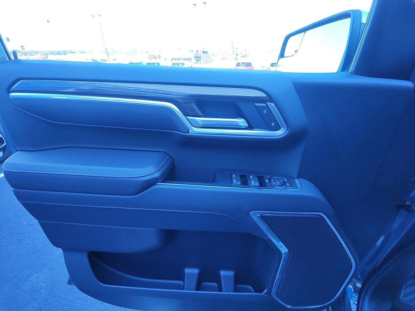 New 2025 Chevrolet Silverado 1500 LT image 18