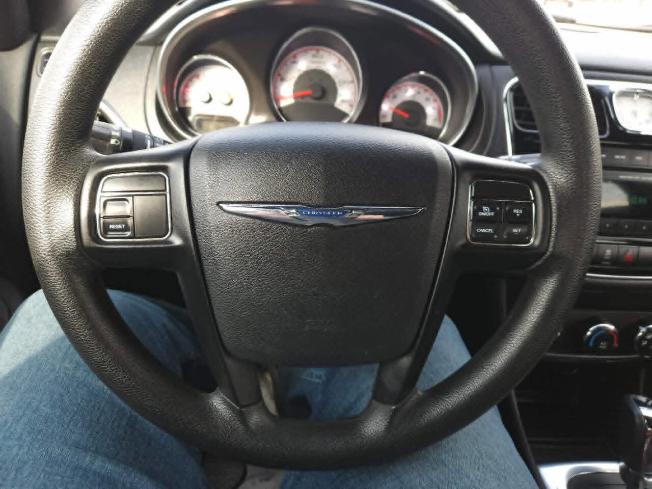 Used 2013 Chrysler 200 LX FWD image 21