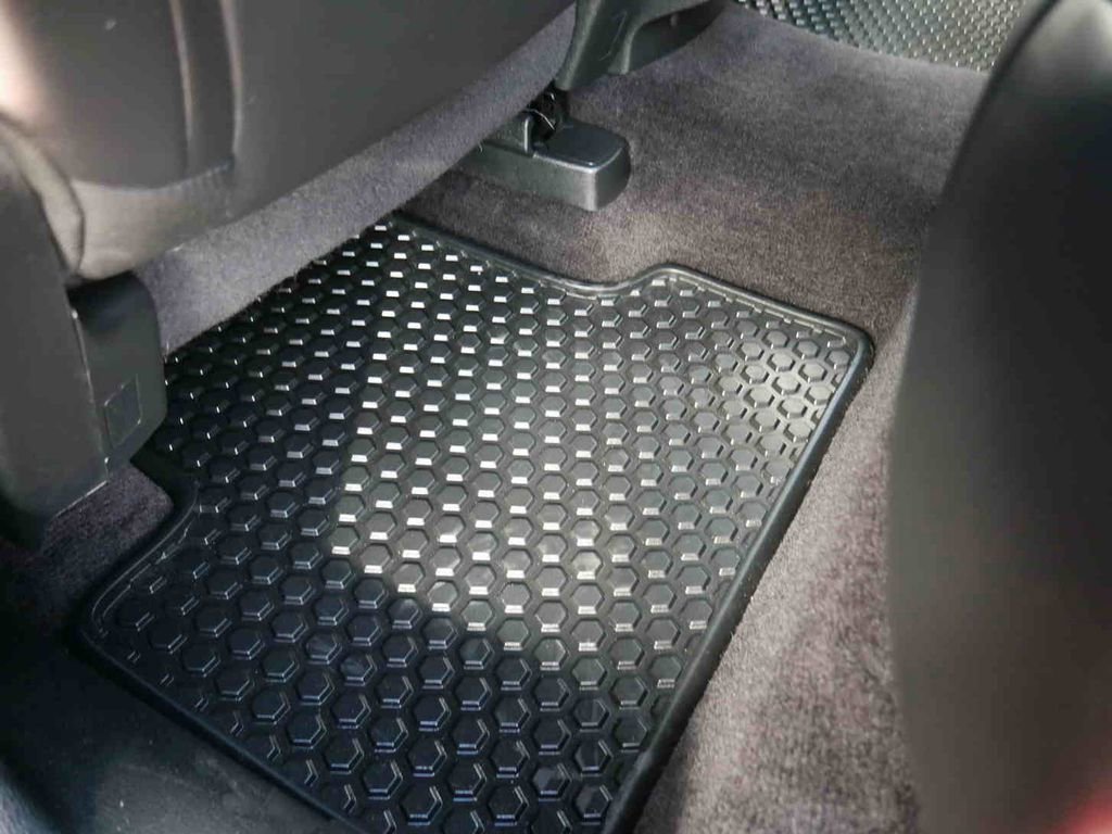 Used 2019 Jeep Cherokee Trailhawk image 17