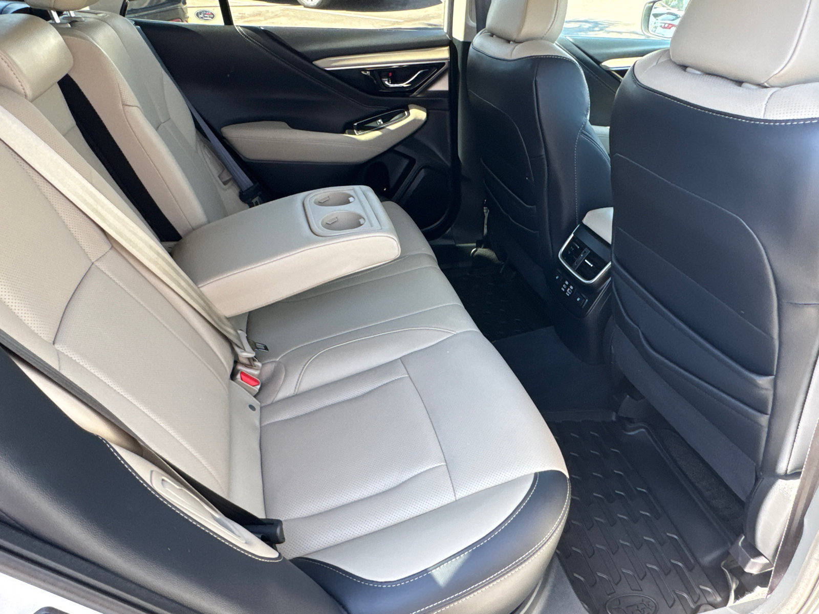 Certified 2024 Subaru Outback Limited AWD/4WD image 11