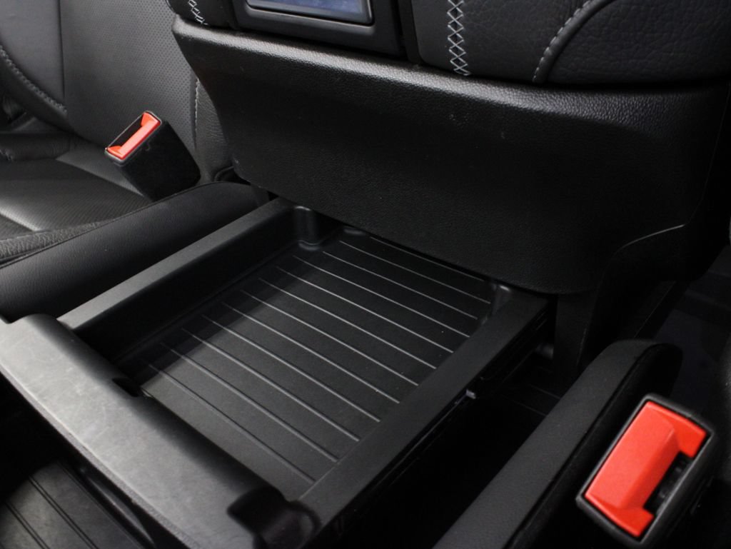 Used 2023 GMC Yukon Denali w/ LPO, Floor Liner Package AWD/4WD image 29