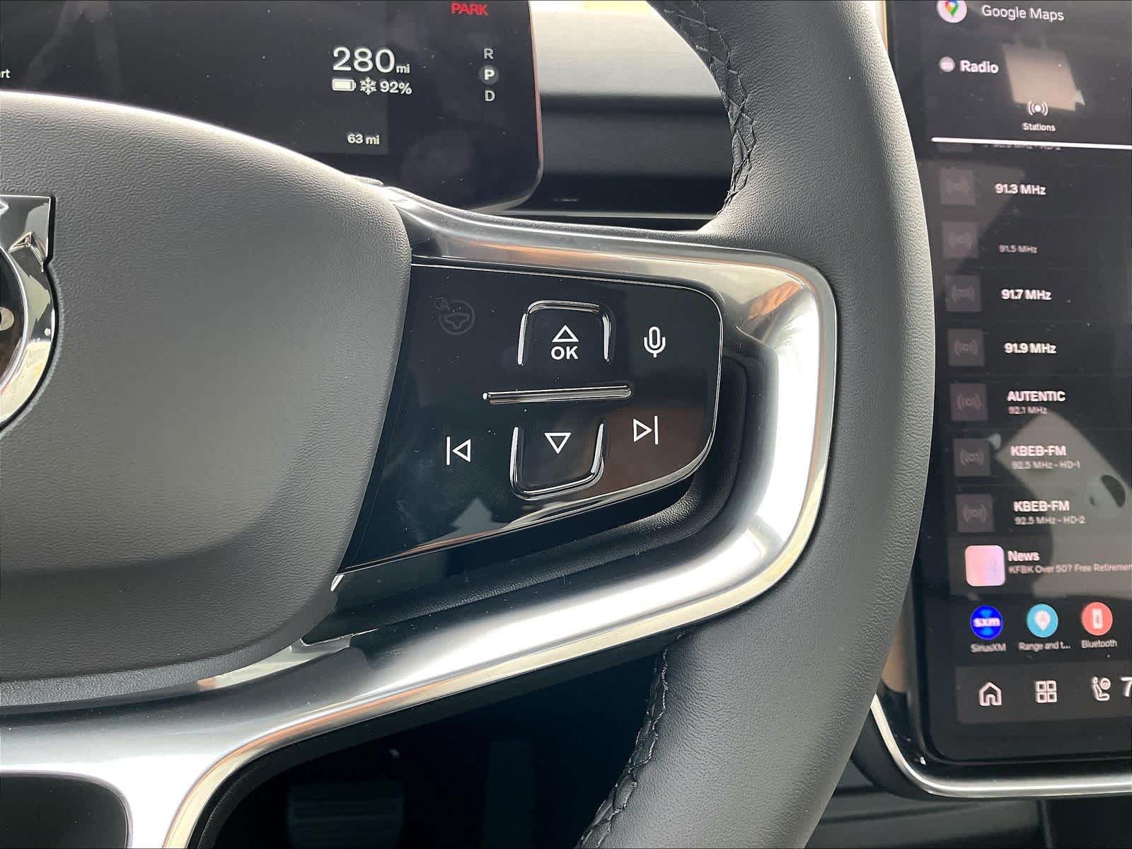 New 2025 Volvo EX90 Plus w/ Protection Package Premier AWD/4WD image 18