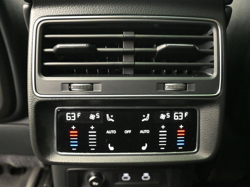 Used 2024 Audi RS Q8 image 20