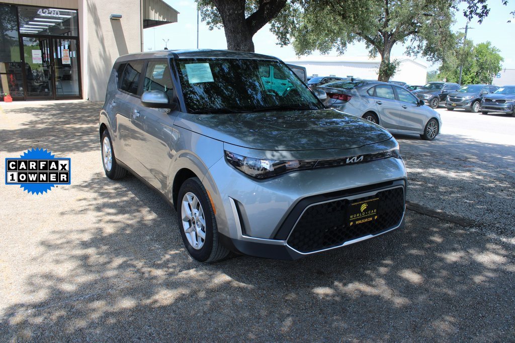 Certified 2024 Kia Soul LX w/ Option Group 015 image 1
