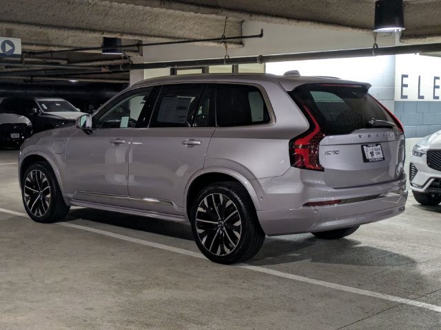 New 2026 Volvo XC90 T8 Ultra w/ Protection Package AWD/4WD image 5