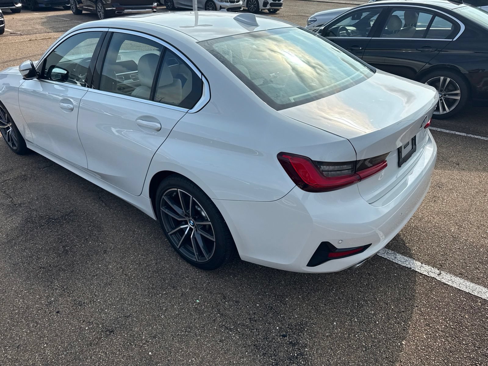 Used 2019 BMW 330i Sedan RWD image 7