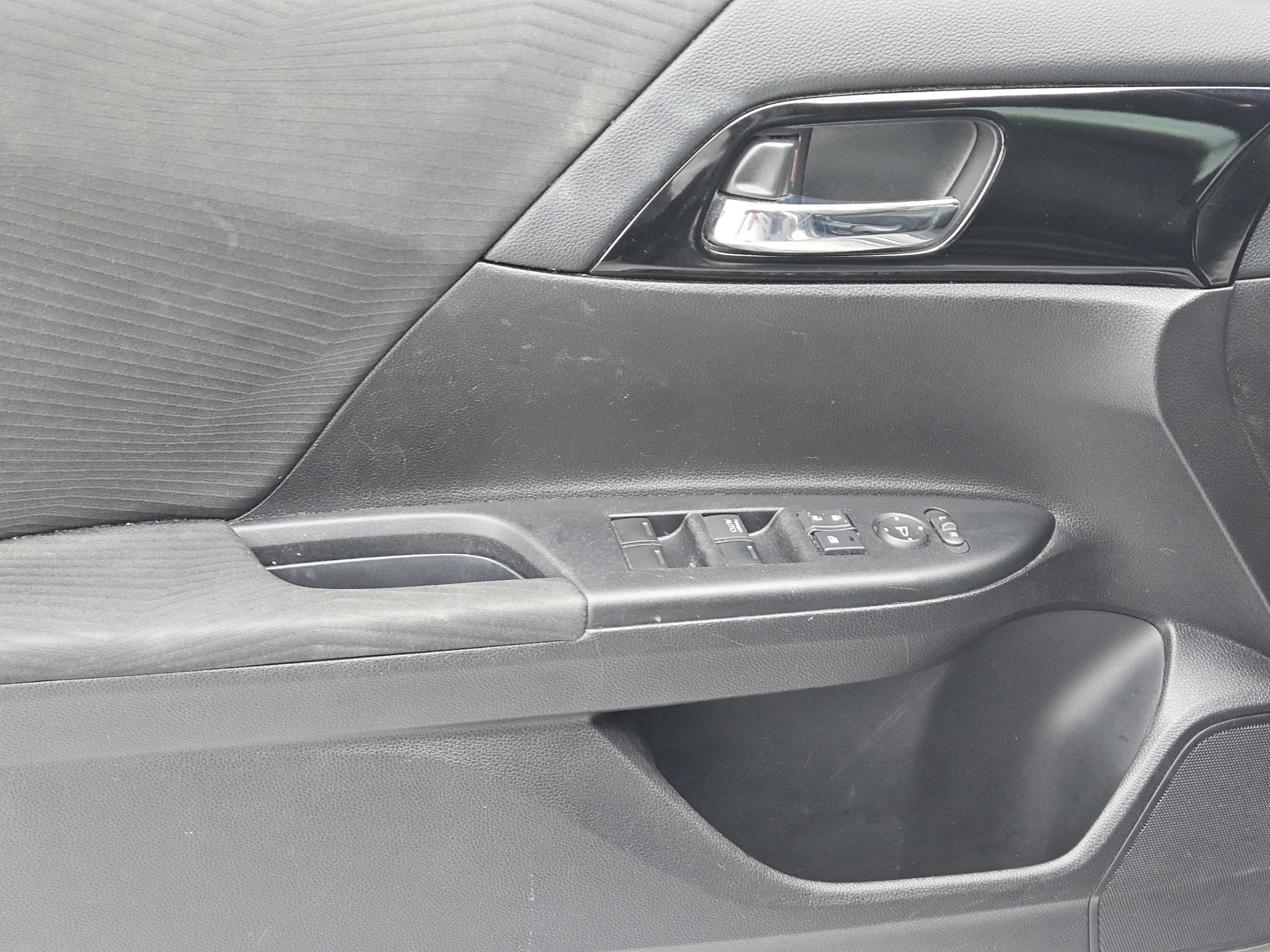 Used 2016 Honda Accord LX image 21