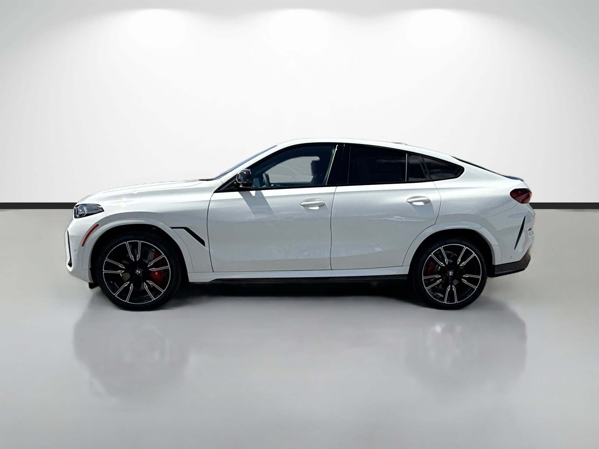 New 2027 BMW X6 M60i AWD/4WD image 6