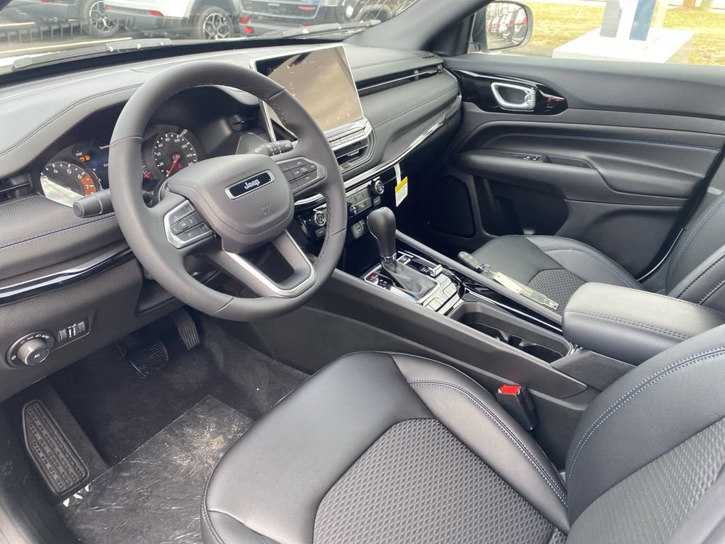 New 2026 Jeep Compass Latitude AWD/4WD image 20