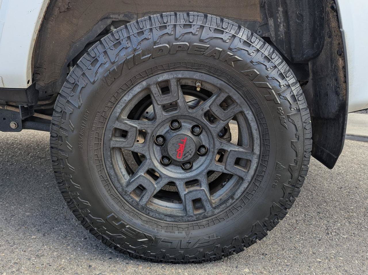 Used 2019 Toyota 4Runner TRD Off-Road Premium AWD/4WD image 25