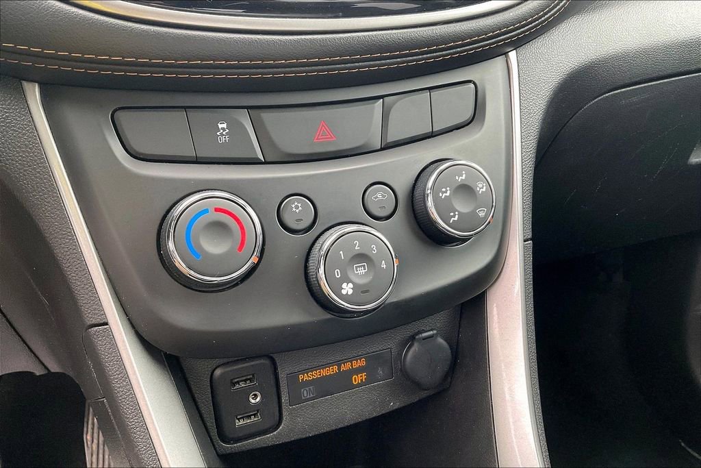 Used 2021 Chevrolet Trax LT image 17