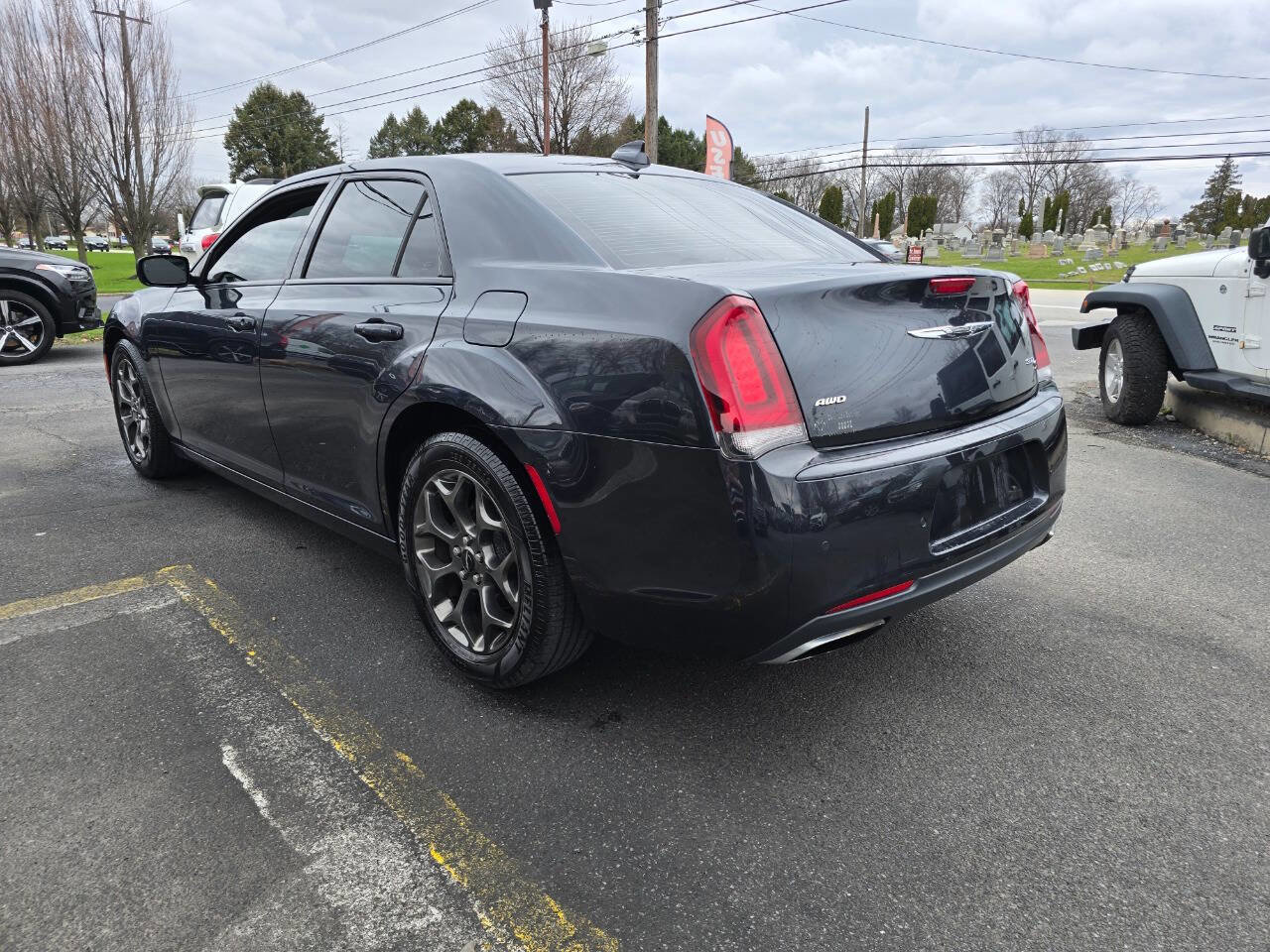 Used 2016 Chrysler 300 S w/ 300S Premium Group image 5