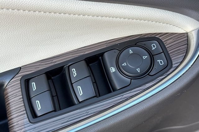 Used 2024 Chevrolet Malibu LT FWD image 12