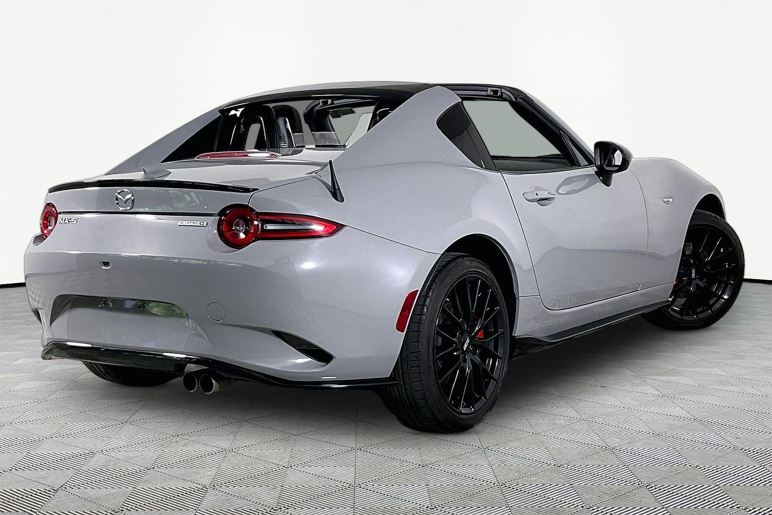 Used 2024 MAZDA MX-5 Miata RF Club w/ Interior Package RWD image 8