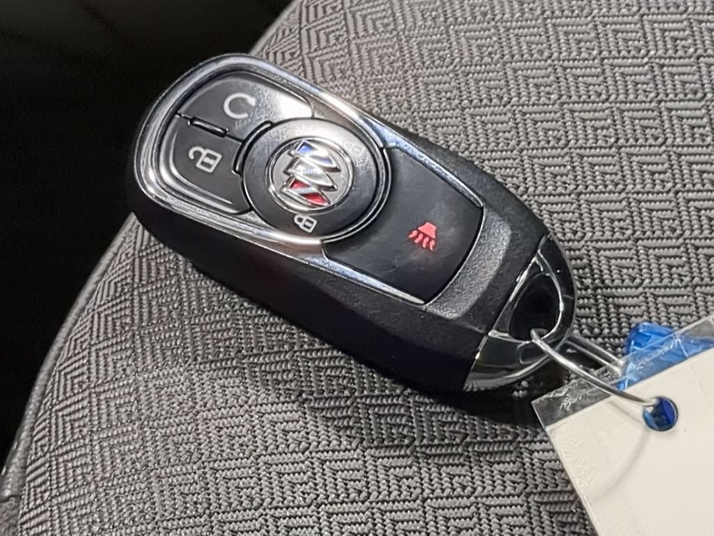 Used 2023 Buick Encore GX Select w/ Safety Package II AWD/4WD image 38
