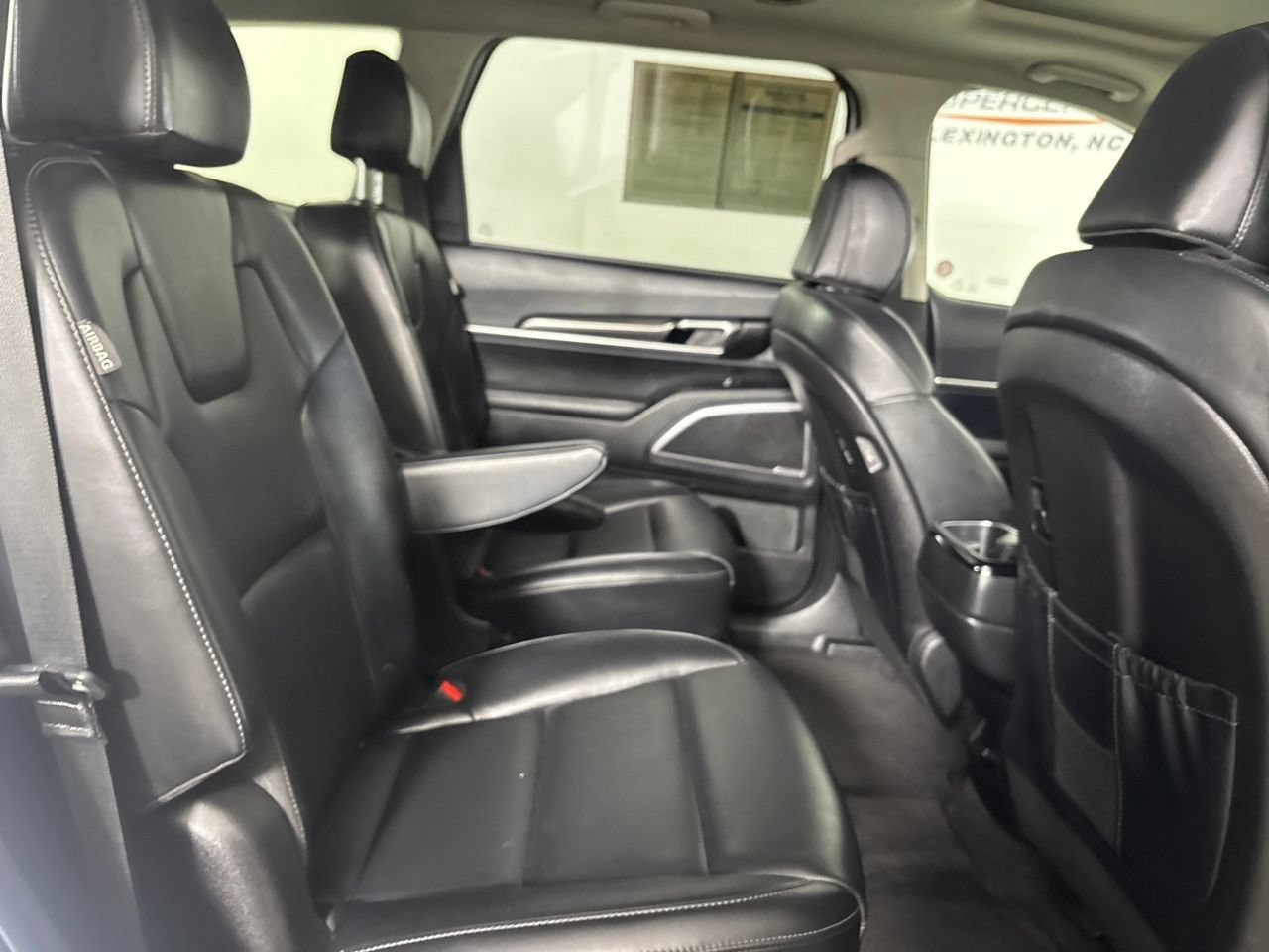 Used 2025 Kia Telluride S AWD/4WD image 28