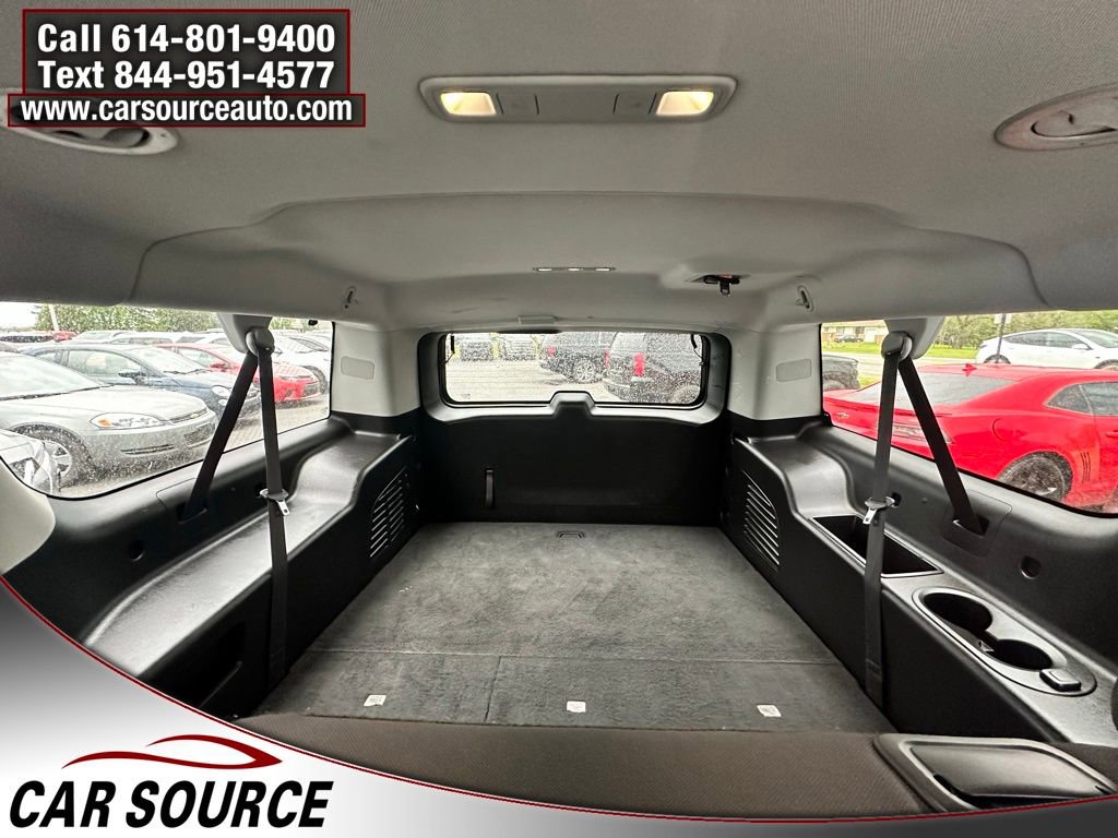 Used 2018 Chevrolet Suburban LS RWD image 24
