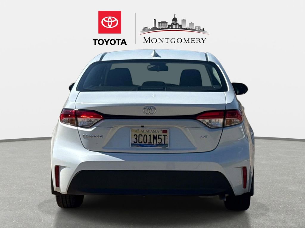 Used 2025 Toyota Corolla LE image 4