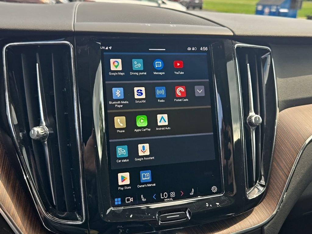 Used 2022 Volvo XC60 B5 Momentum AWD/4WD image 20