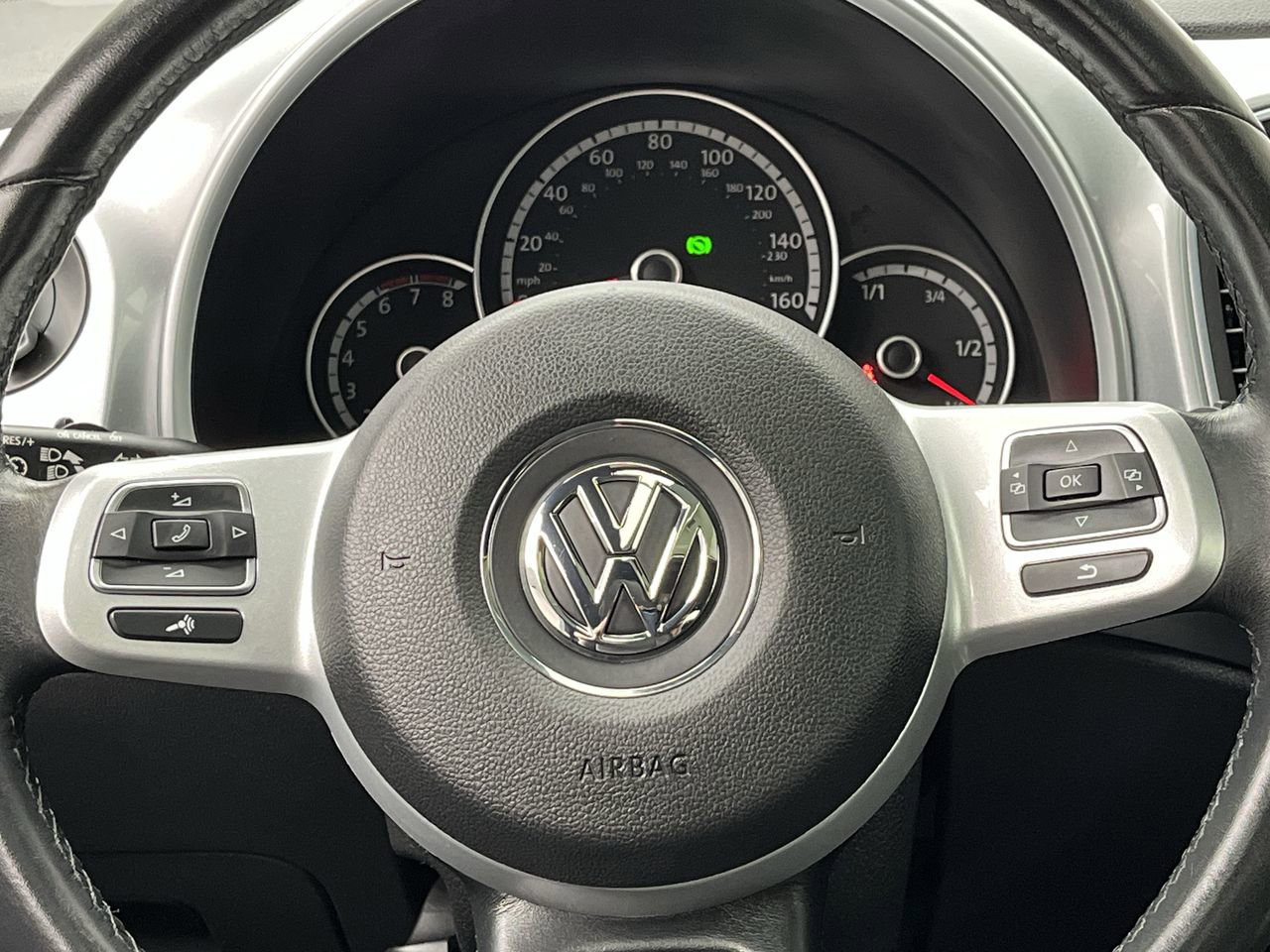 Used 2013 Volkswagen Beetle 2.5 FWD image 12