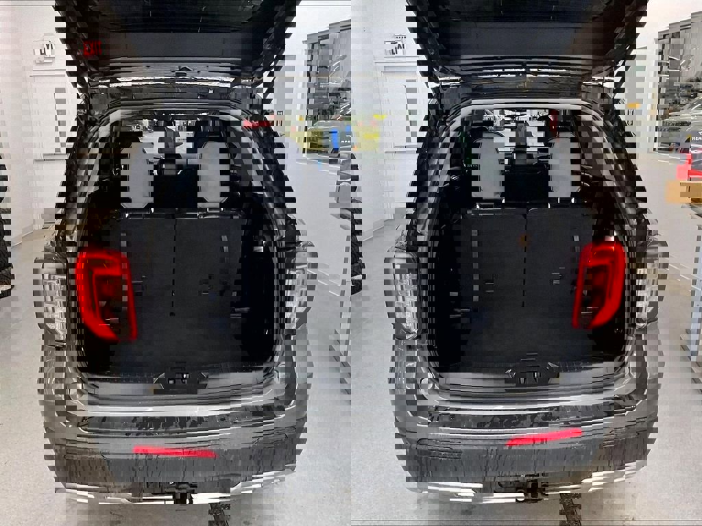 Used 2021 Ford Explorer XLT w/ Equipment Group 202A image 36