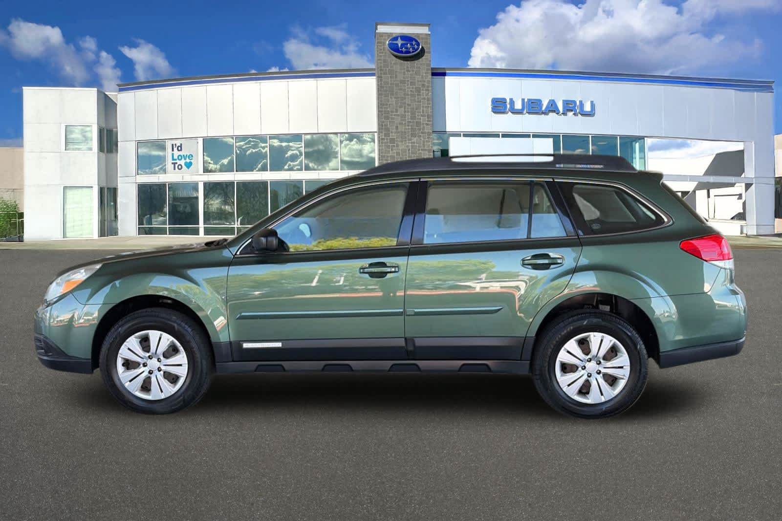 Used 2011 Subaru Outback 2.5i AWD/4WD image 9