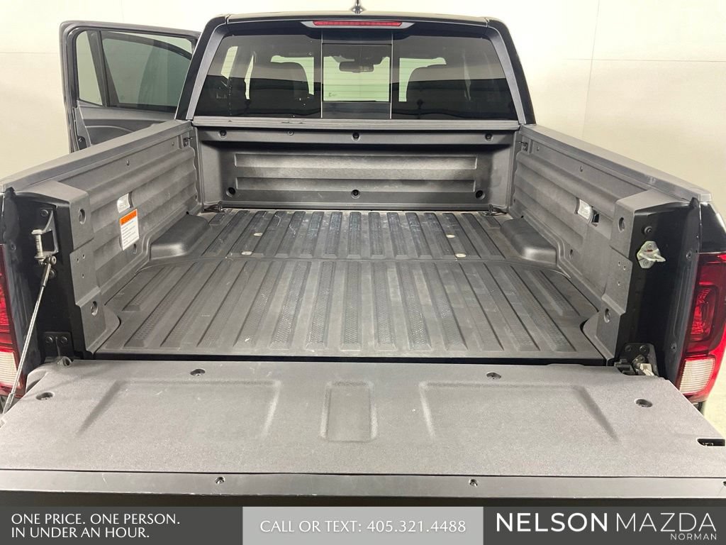 Used 2020 Honda Ridgeline Black Edition image 13