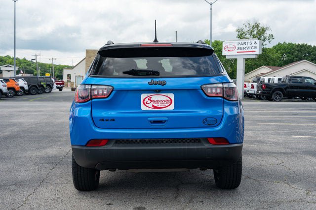 Certified 2023 Jeep Compass Latitude w/ Convenience Group AWD/4WD image 4