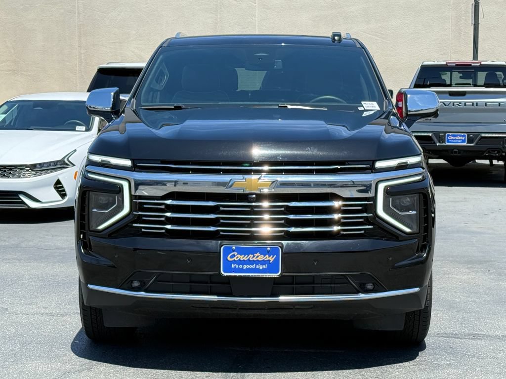 Used 2025 Chevrolet Tahoe Premier AWD/4WD image 4