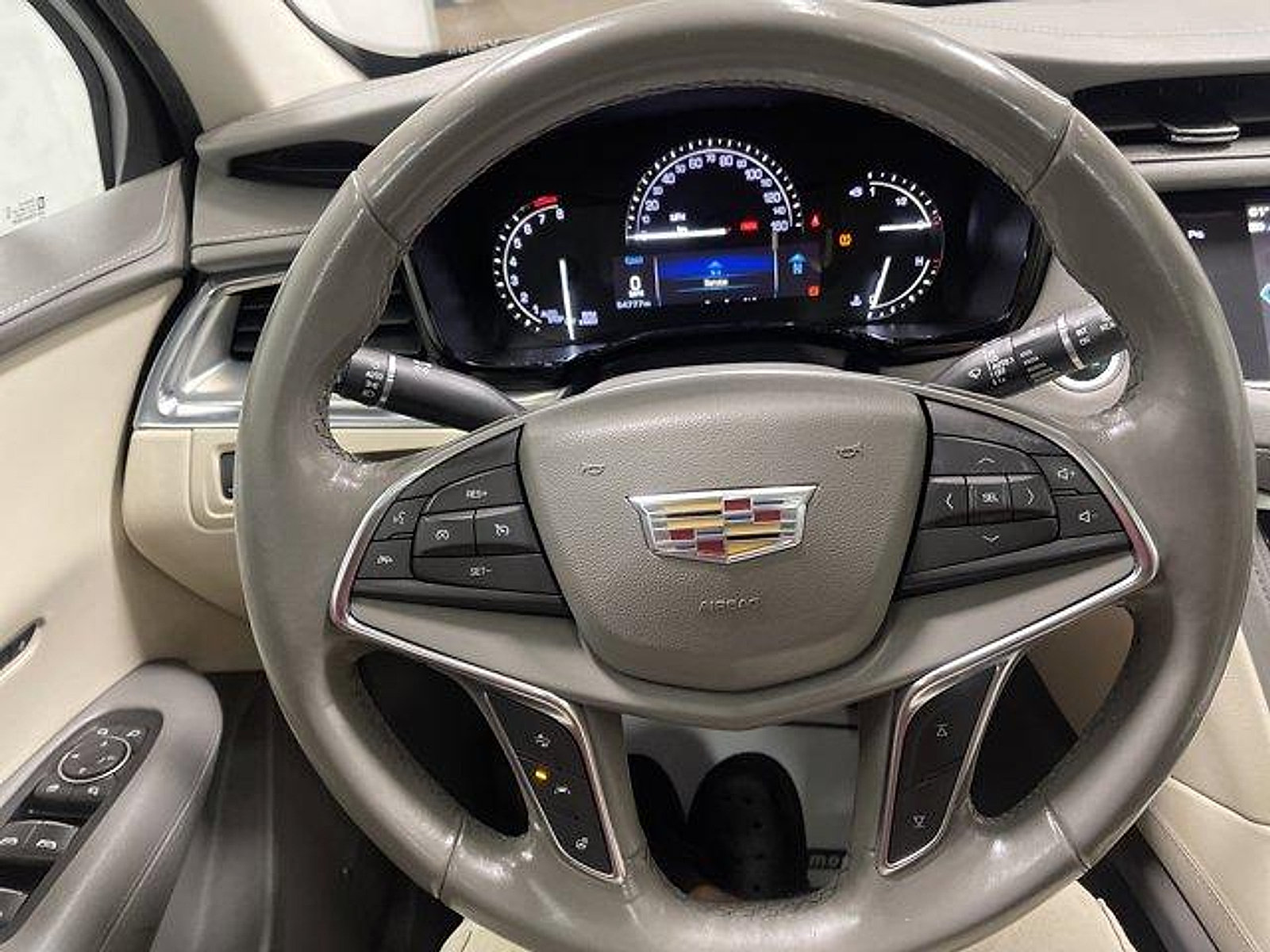Used 2019 Cadillac XT5 Luxury AWD/4WD image 24