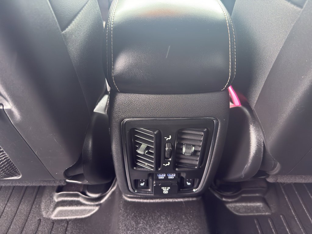 Used 2017 Jeep Grand Cherokee Limited w/ Trailer Tow Group IV image 31