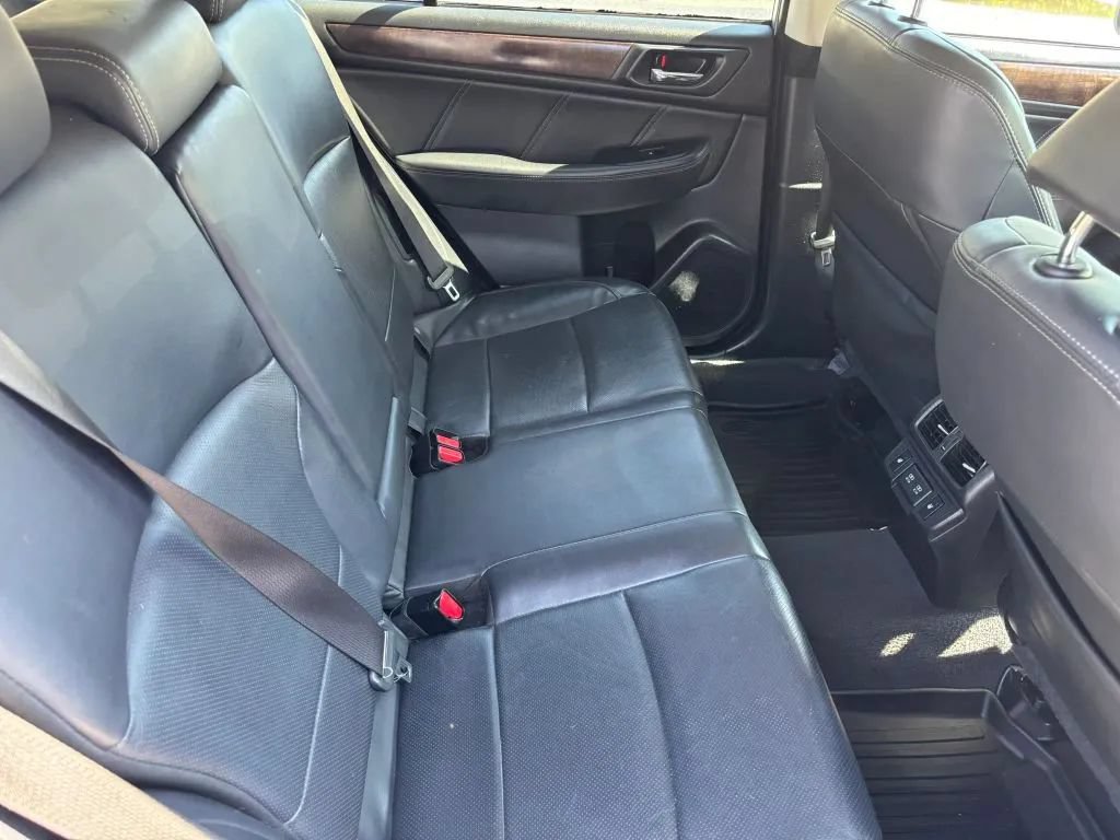 Used 2019 Subaru Outback 2.5i Limited AWD/4WD image 17