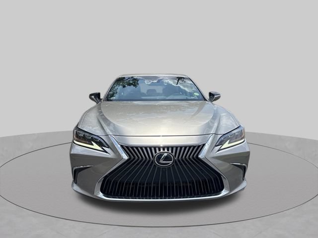 Used 2019 Lexus ES 350 Ultra Luxury FWD image 2