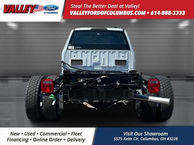 New 2025 Ford F550 4x4 Regular Cab Super Duty image 5