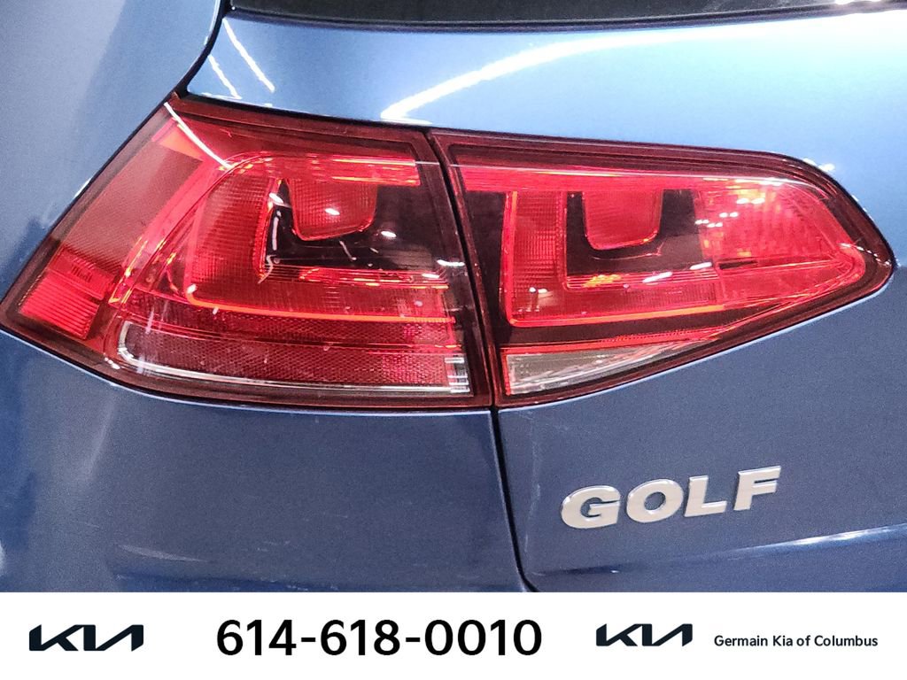 Used 2016 Volkswagen Golf S image 16