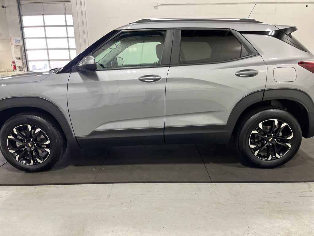 Certified 2023 Chevrolet TrailBlazer LT w/ Convenience Package image 16