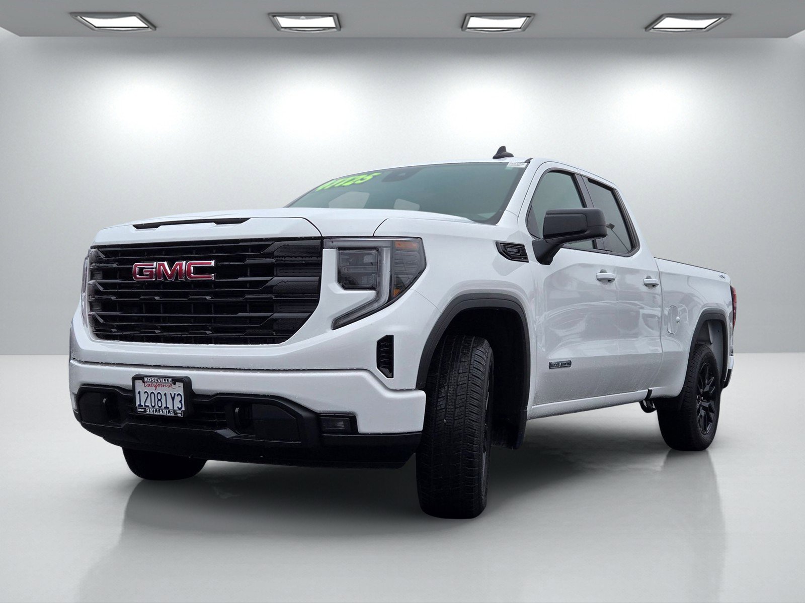 Used 2025 GMC Sierra 1500 Elevation image 8