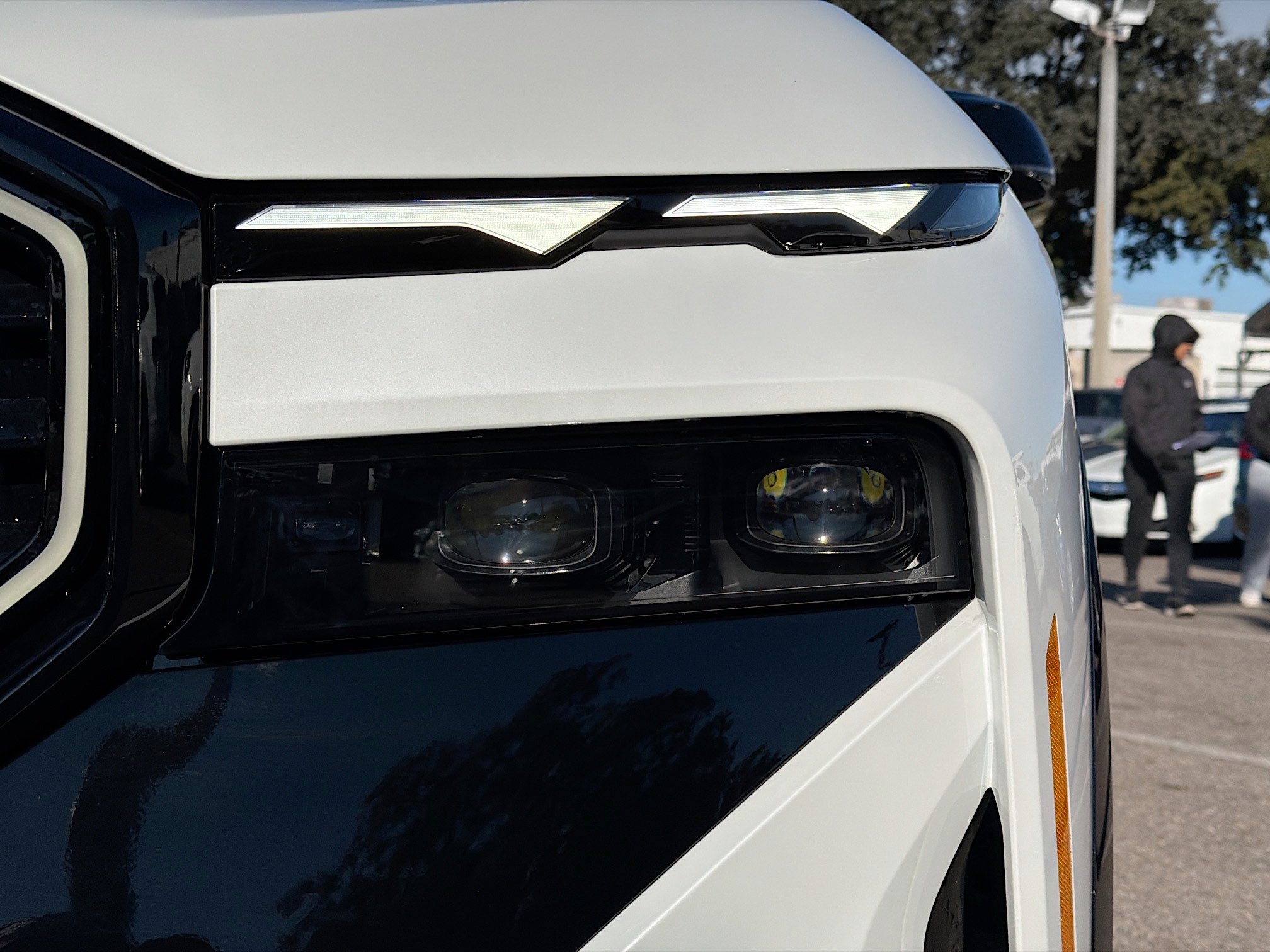 New 2026 BMW XM Label Red image 9