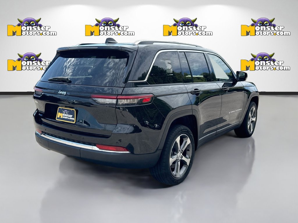 Used 2023 Jeep Grand Cherokee 4WD 4xe image 5