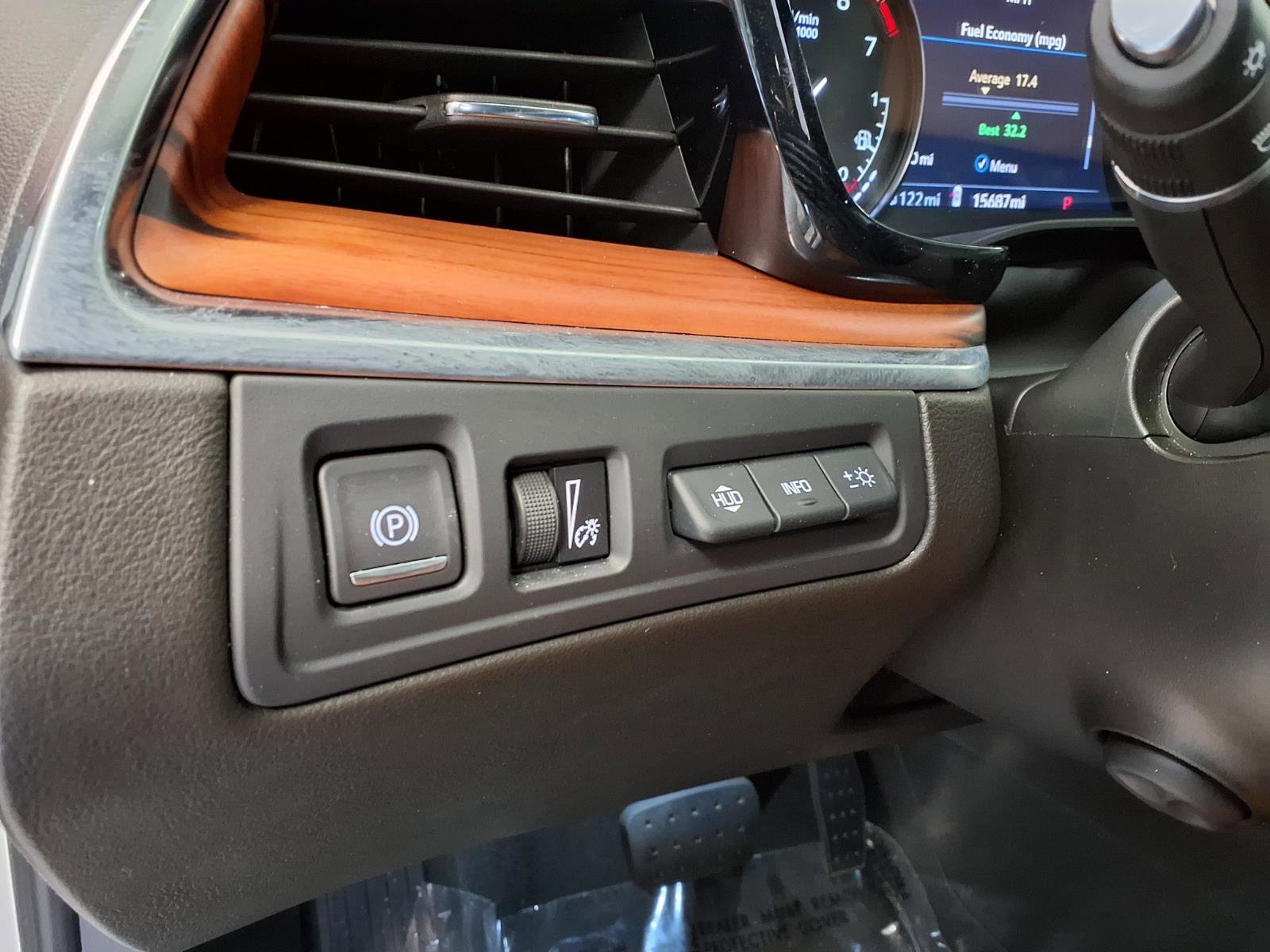 Used 2023 Cadillac XT5 Premium Luxury w/ Technology Package FWD image 23