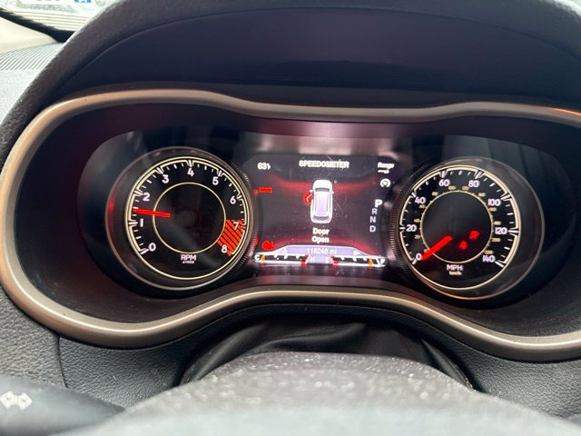 Used 2015 Jeep Cherokee Limited w/ Luxury Group FWD image 19