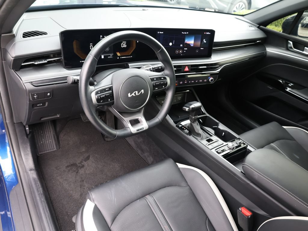 Used 2025 Kia K5 GT-Line w/ GT-Line Premium Package FWD image 13