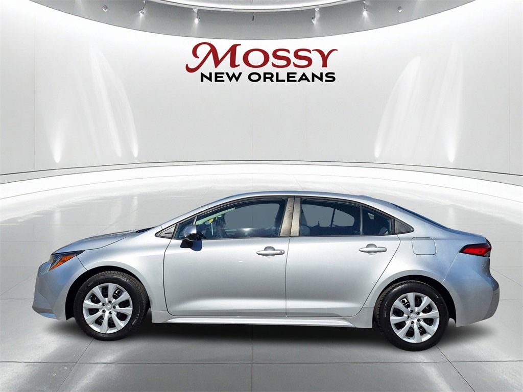 Used 2021 Toyota Corolla LE image 8