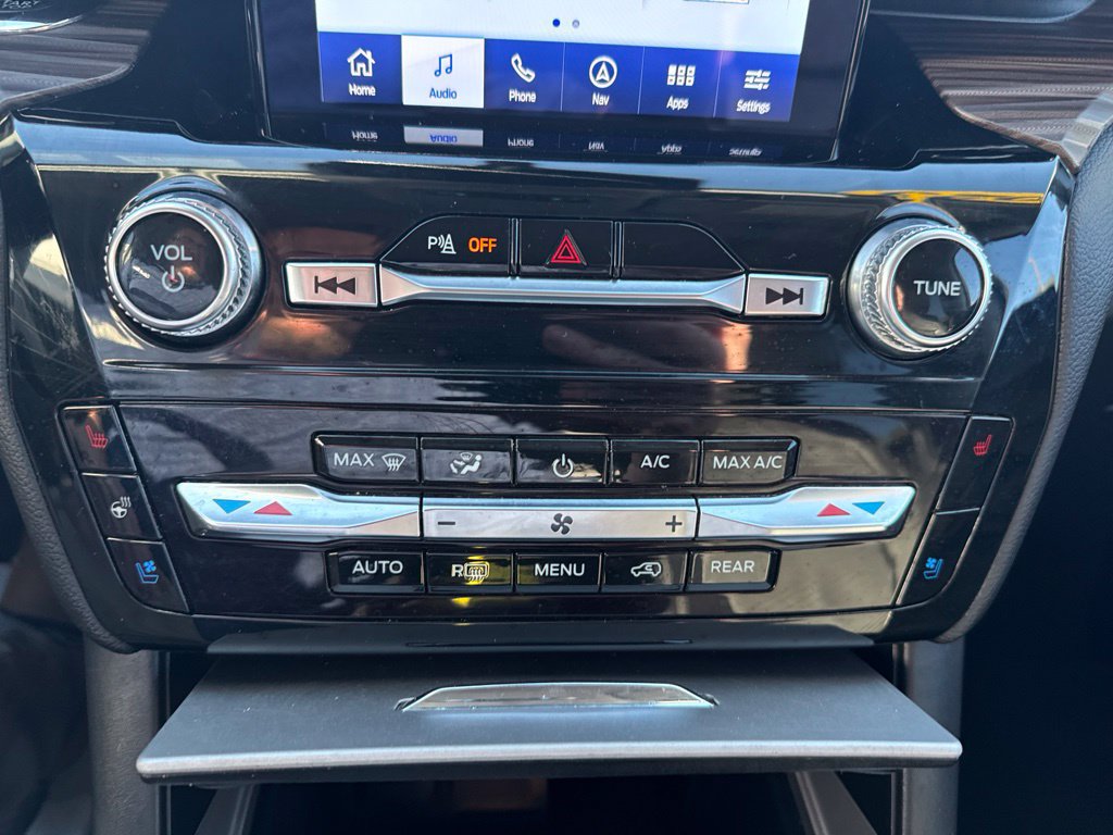 Certified 2023 Ford Explorer Limited w/ Limited Technology Package AWD/4WD image 20